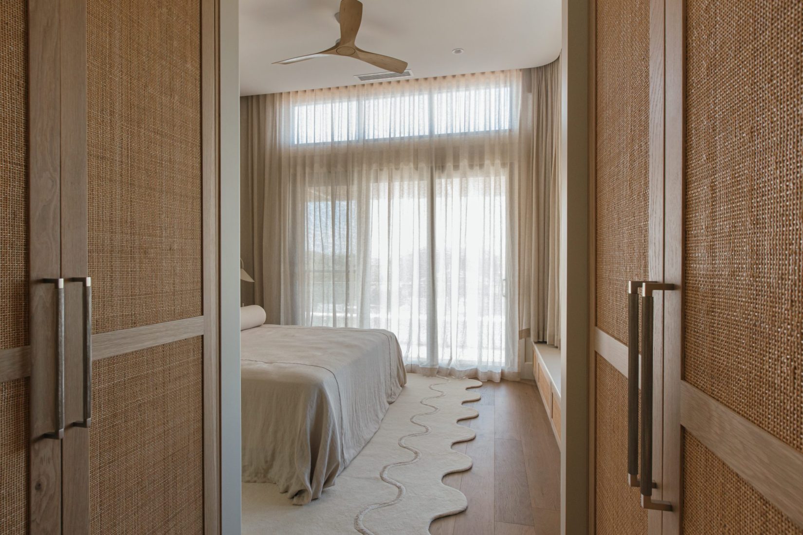 Kyal-Kara-Bay-Builds-House-1-Main-Bed-20-scaled-1650×1100