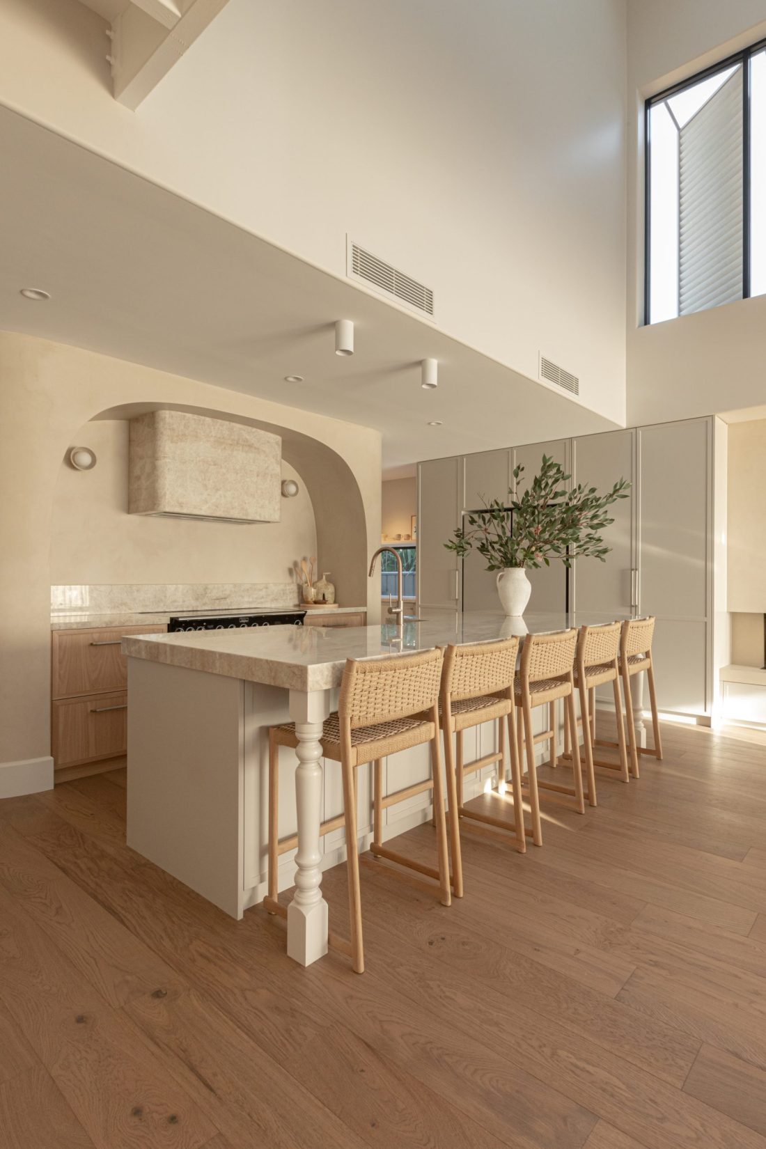 Kyal-Kara-Bay-Builds-House-1-Kitchen-06-scaled-1100×1650