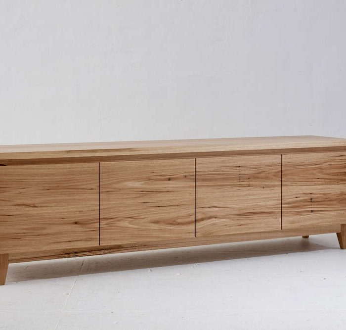 Avoca_EntertainmentUnit_Blackbutt_01-scaled